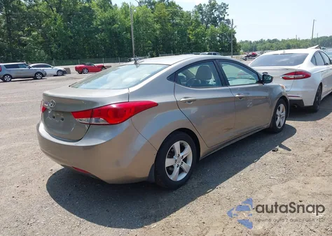 2013 Hyundai Elantra Gls/Limited z USA, uszkodzony, nr VIN 5NPDH4AE1DH318830